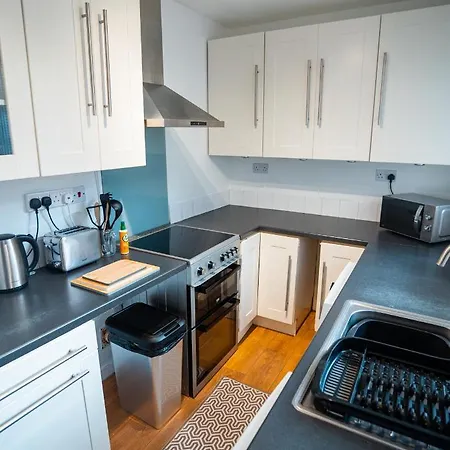Comfortable House In Nuneaton Sleeps5 Free Parking Good Amenites Exterior photo