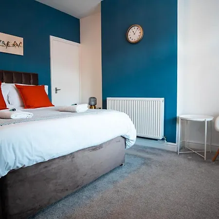 Comfortable House In Nuneaton Sleeps5 Free Parking Good Amenites Exterior photo
