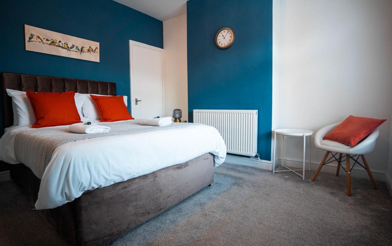 Apartment Comfortable House In Sleeps5 Free Parking Good Amenites