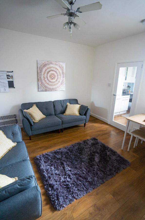 Comfortable House In Sleeps5 Free Parking Good Amenites Apartment Nuneaton